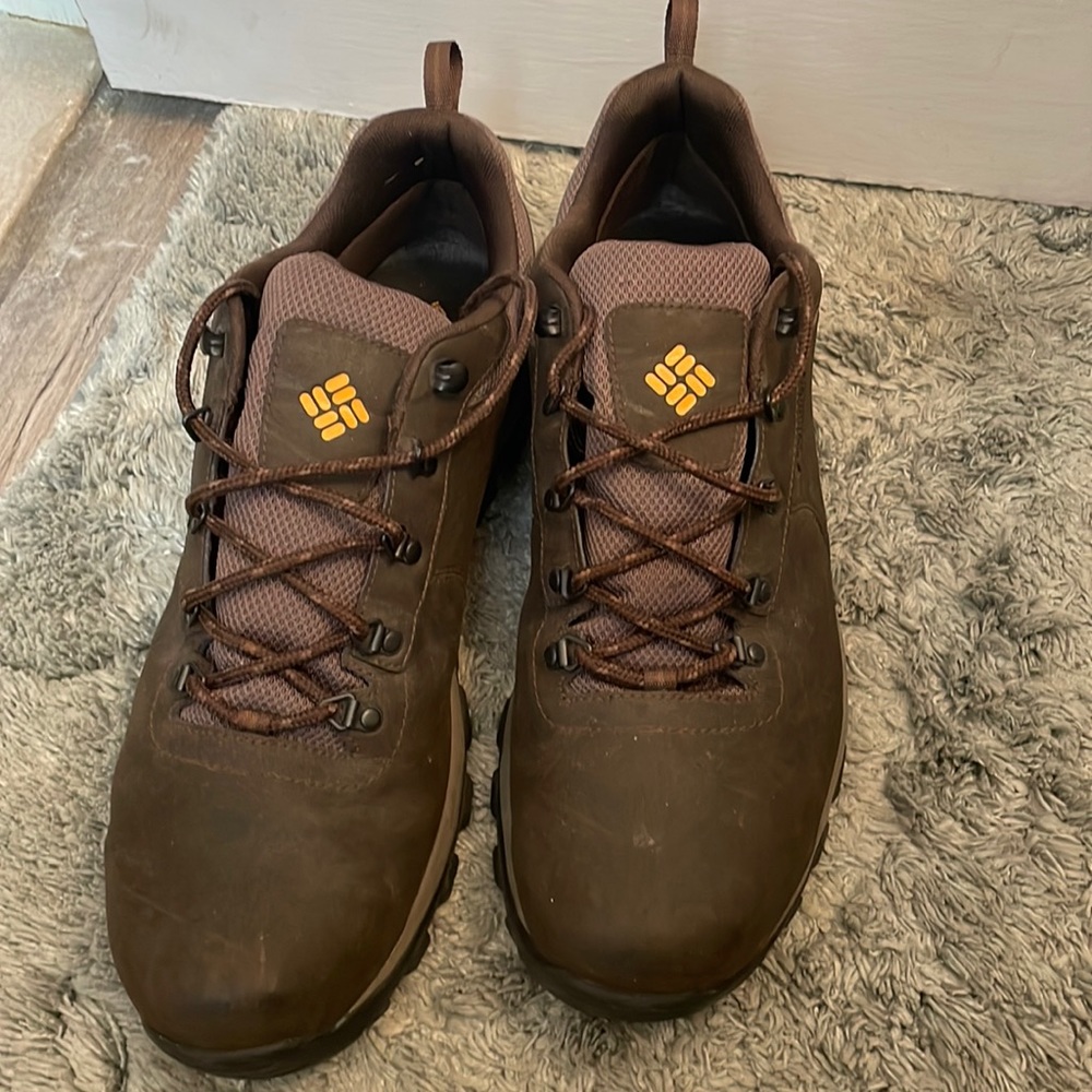 Columbia work shoes